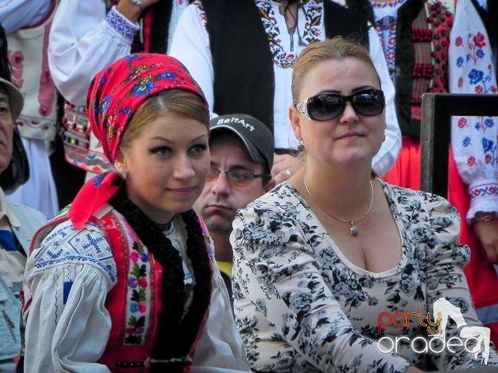 Ansamblul Crişana – Spectacol Folcloric,