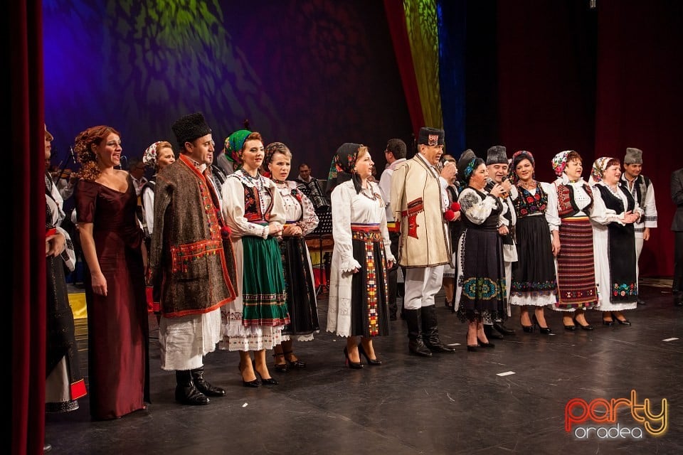 Ansamblul Crişana, Teatrul Regina Maria