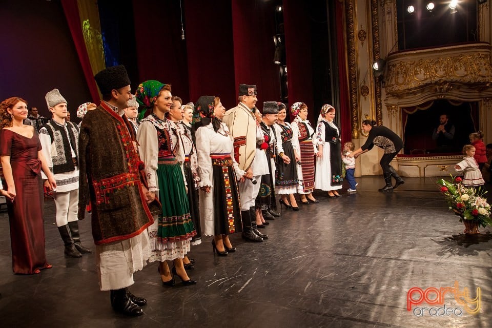 Ansamblul Crişana, Teatrul Regina Maria