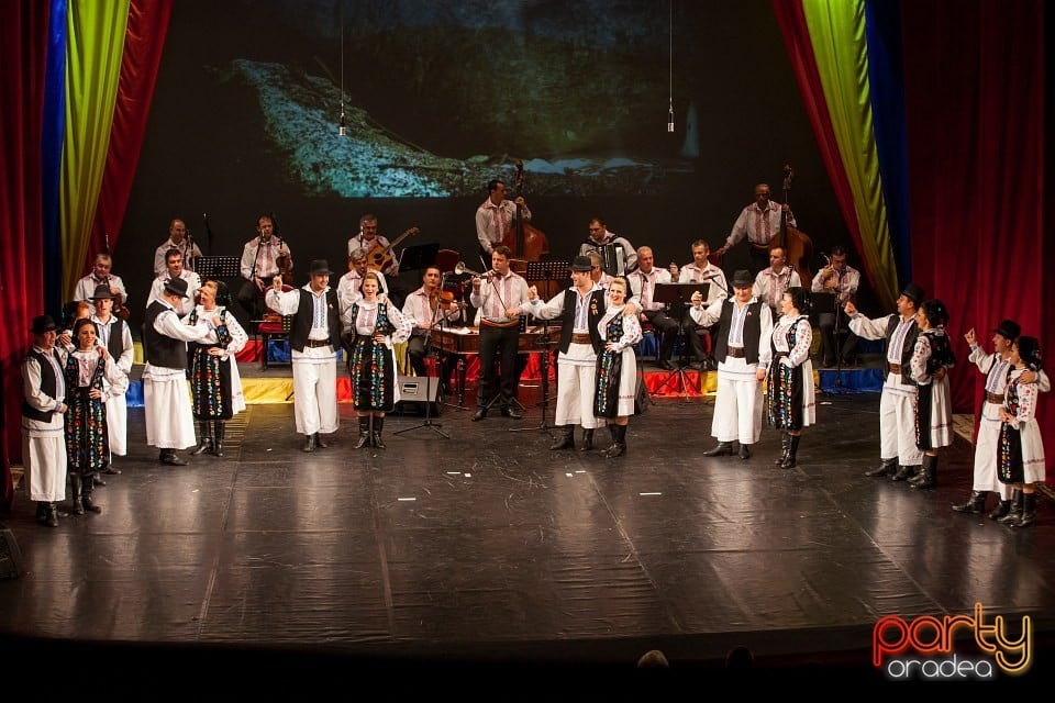 Ansamblul Crişana, Teatrul Regina Maria