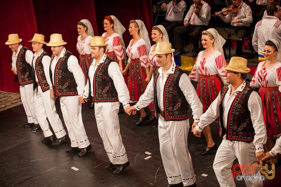 Ansamblul Crişana, Teatrul Regina Maria