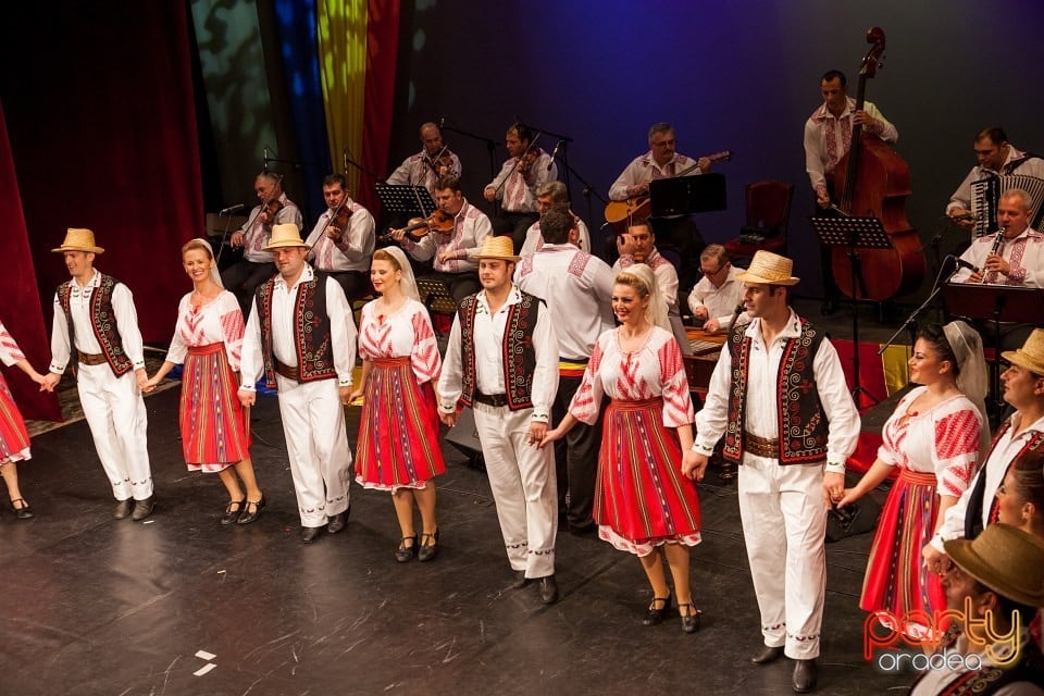 Ansamblul Crişana, Teatrul Regina Maria