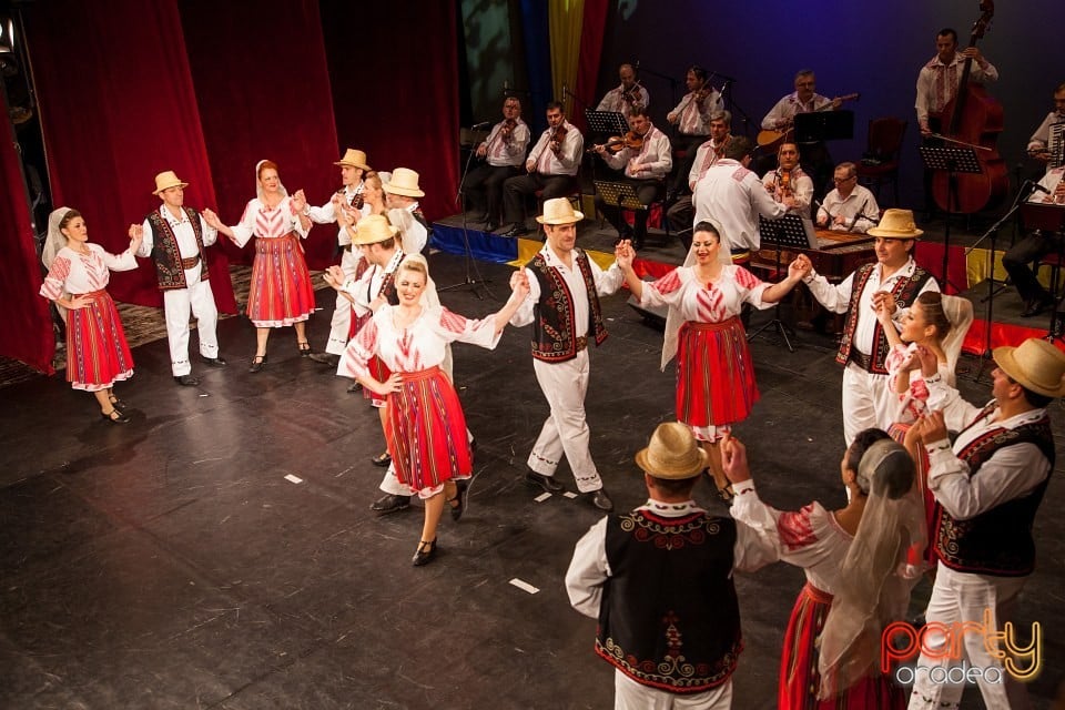 Ansamblul Crişana, Teatrul Regina Maria