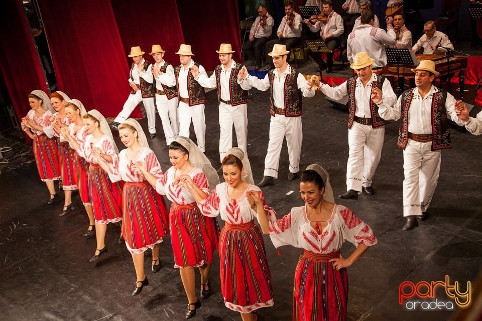 Ansamblul Crişana, Teatrul Regina Maria