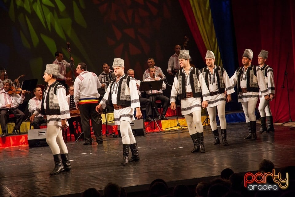 Ansamblul Crişana, Teatrul Regina Maria