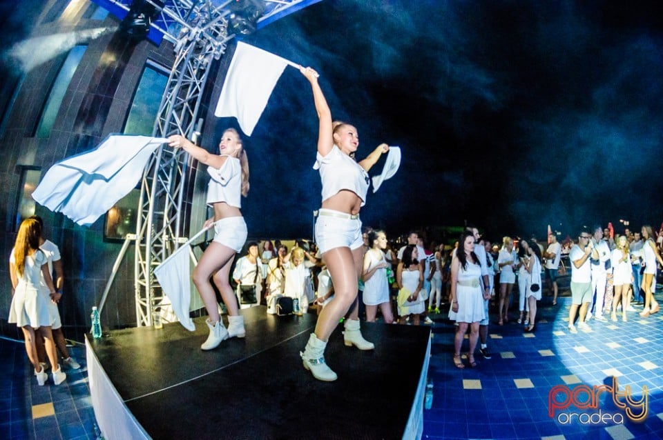 Aqua President Pool Party Sensation in White, Aqua Park President