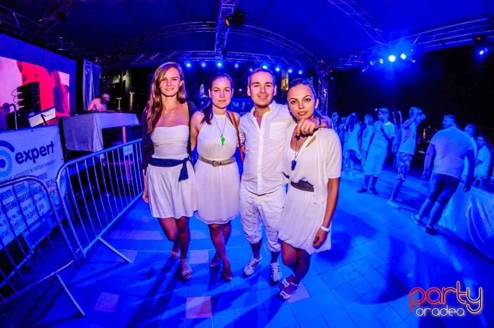 Aqua President Pool Party Sensation in White, Aqua Park President