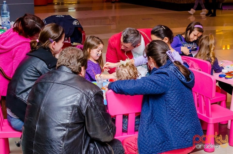 Atelier de confecţionat zâmbete şi mărţişoare, Lotus Center