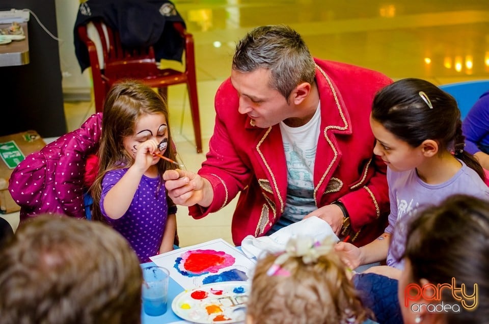 Atelier de confecţionat zâmbete şi mărţişoare, Lotus Center