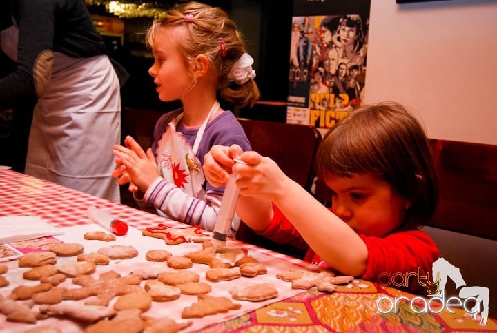 Atelier de turtă dulce în Queen's, Queen's Music Pub