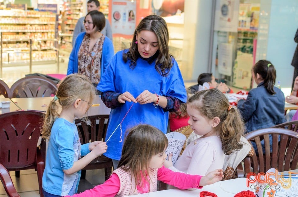 Atelier de zâmbete şi mărţişoare, Lotus Center