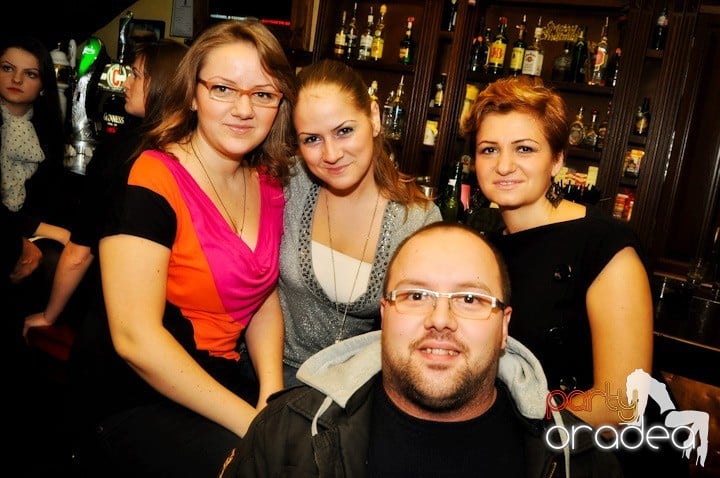 Atmosferă de party în Lord's Pub, Lord's Pub