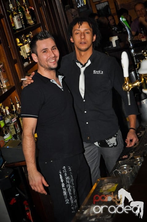 Atmosferă de party în Lord's Pub, Lord's Pub
