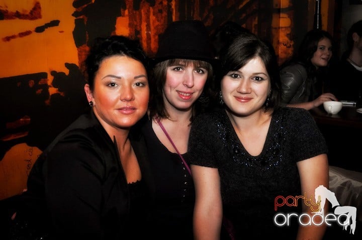 Atmosferă de party în Lord's Pub, Lord's Pub