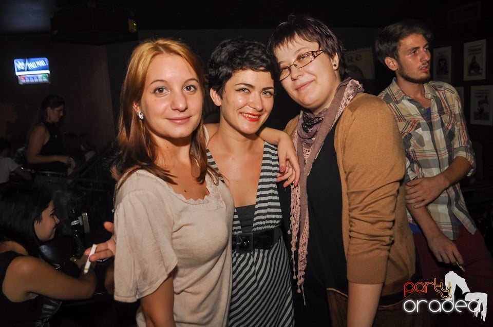 Atmosferă de party în Lord's, Lord's Pub