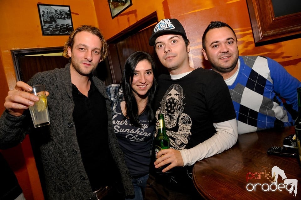 Atmosferă de party în Lord's, Lord's Pub