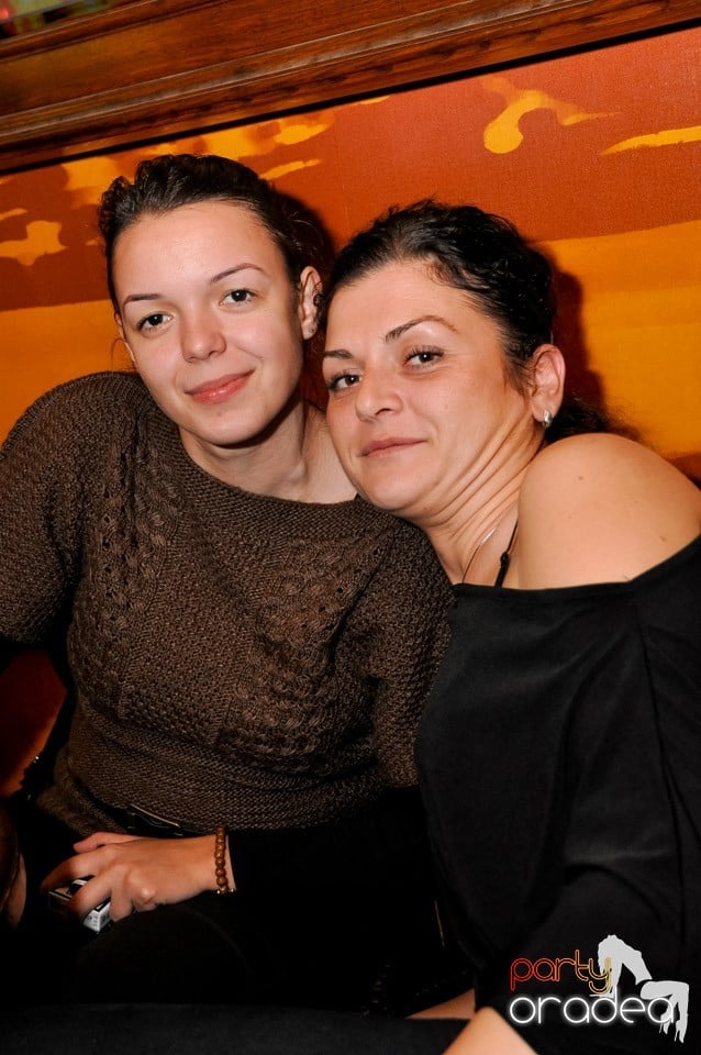 Atmosferă de party în Lord's, Lord's Pub