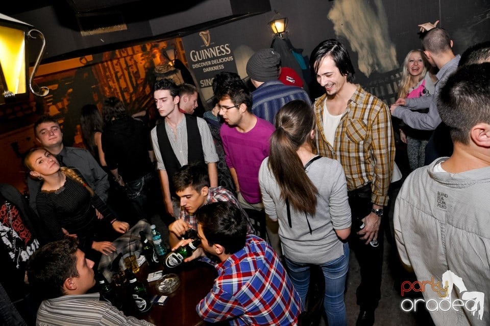 Atmosferă de party în Lord's, Lord's Pub