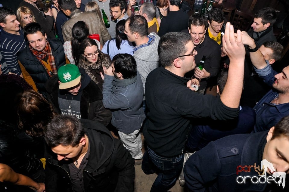 Atmosferă de party în Lord's, Lord's Pub