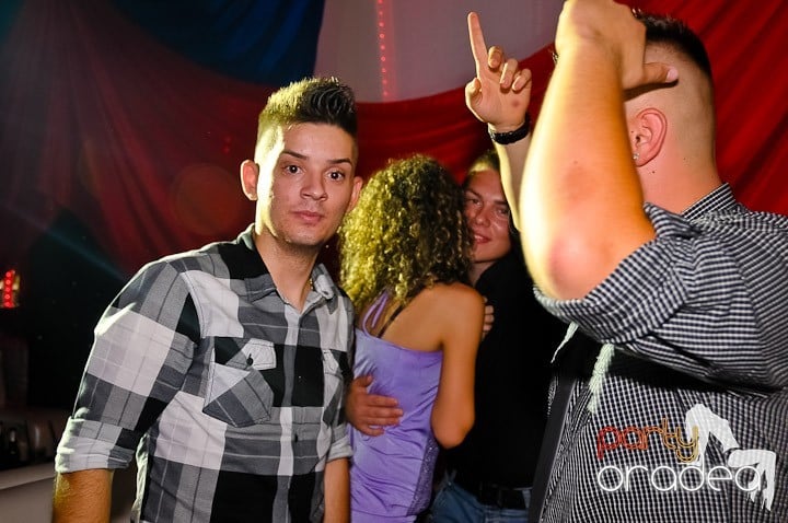 Atmosfera din Cuba vine la Heat Club,