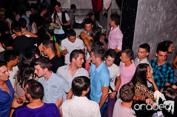 Atmosfera din Cuba vine la Heat Club,