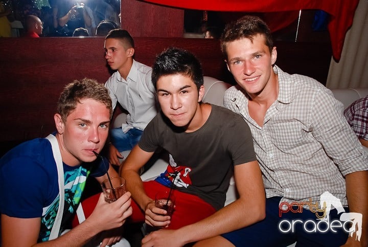 Atmosfera din Cuba vine la Heat Club,