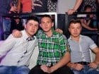 Atmosferă incendiară în Club Life
