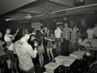 Atmosferă incendiară în Club Life