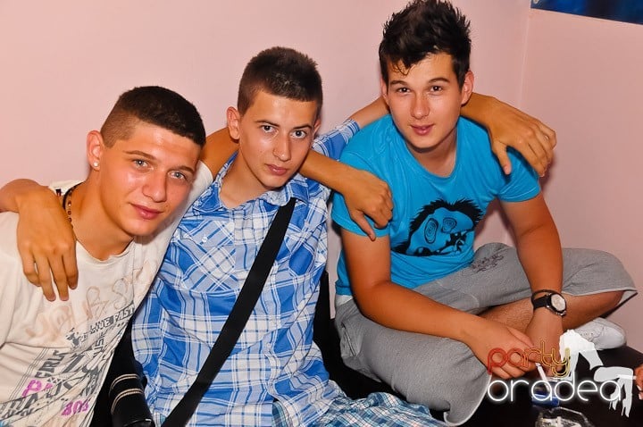 Atmosferă incendiară în Club Rio, 