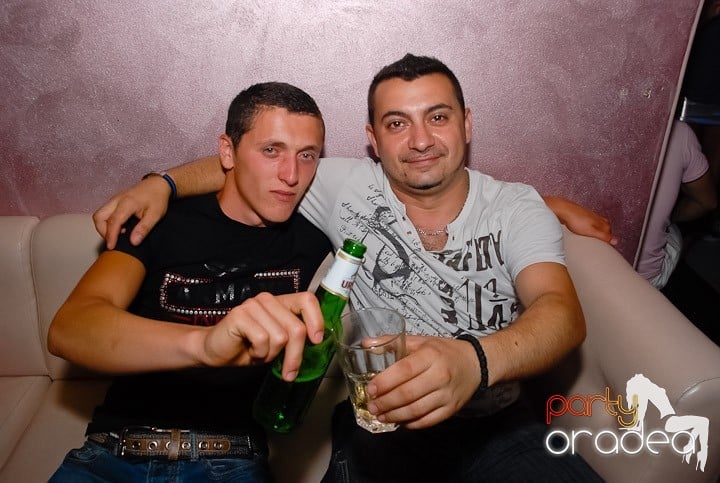 Atmosferă incendiară în Club Rio, 