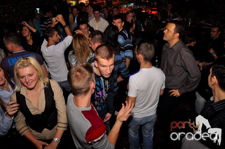 Atmosferă incendiară în Escape, 