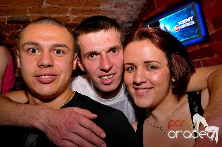 Atmosferă incendiară în Escape, 