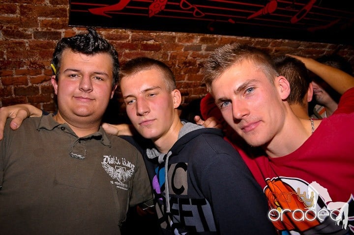 Atmosferă incendiară în Escape, 