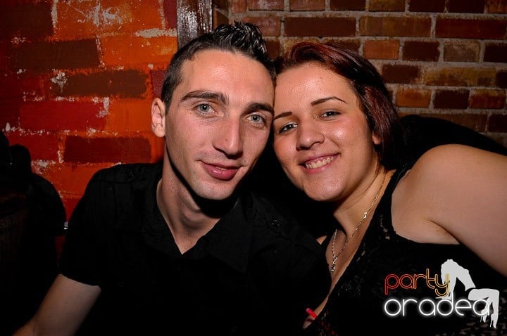 Atmosferă incendiară în Escape, 