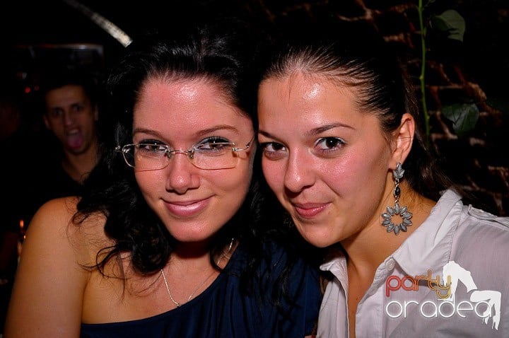 Atmosferă incendiară în Escape, 