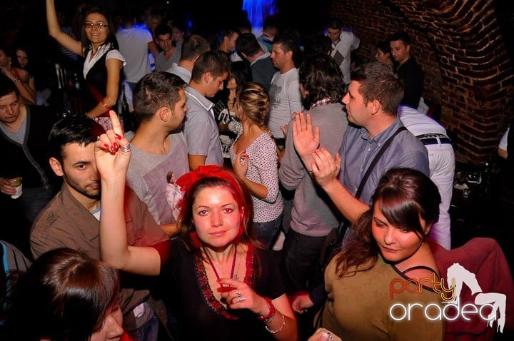 Atmosferă incendiară în Escape, 