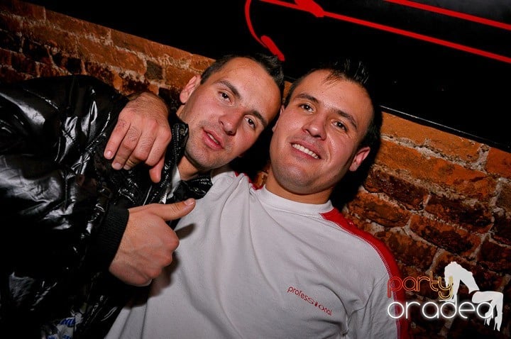 Atmosferă incendiară în Escape, 