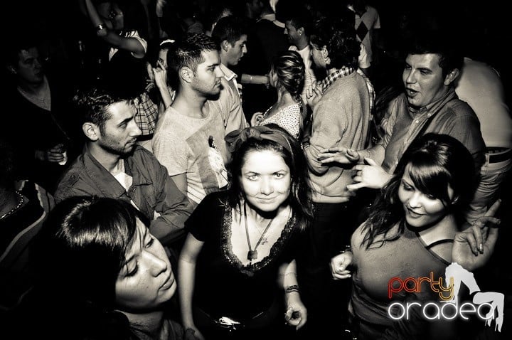 Atmosferă incendiară în Escape, 