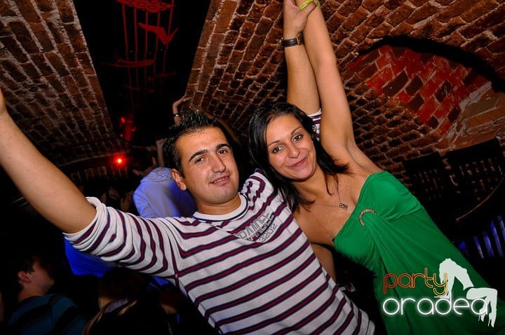 Atmosferă incendiară în Escape, 