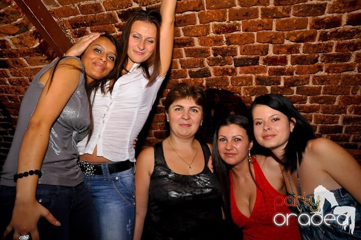 Atmosferă incendiară în Escape, 