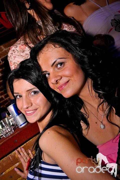 Atmosferă incendiară în Escape, 