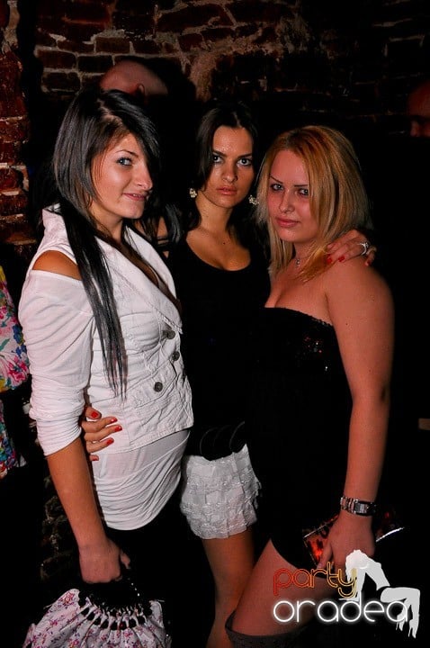 Atmosferă incendiară în Escape, 