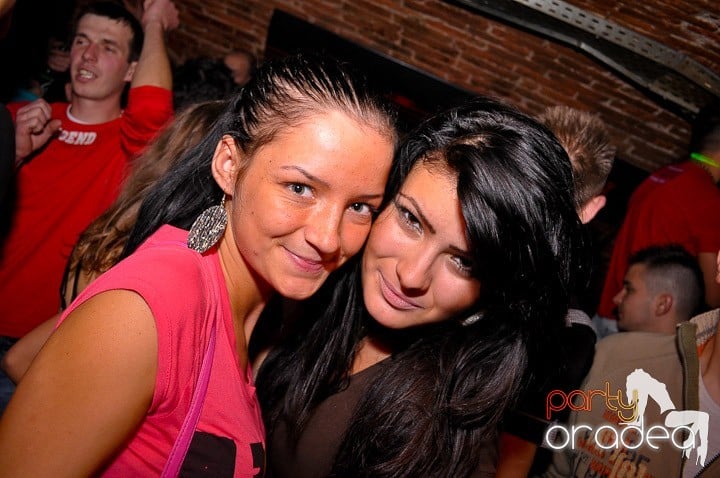 Atmosferă incendiară în Escape, 