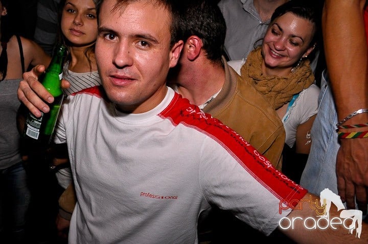 Atmosferă incendiară în Escape, 