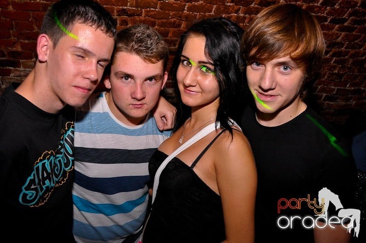 Atmosferă incendiară în Escape, 