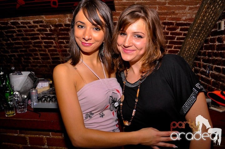 Atmosferă incendiară în Escape, 