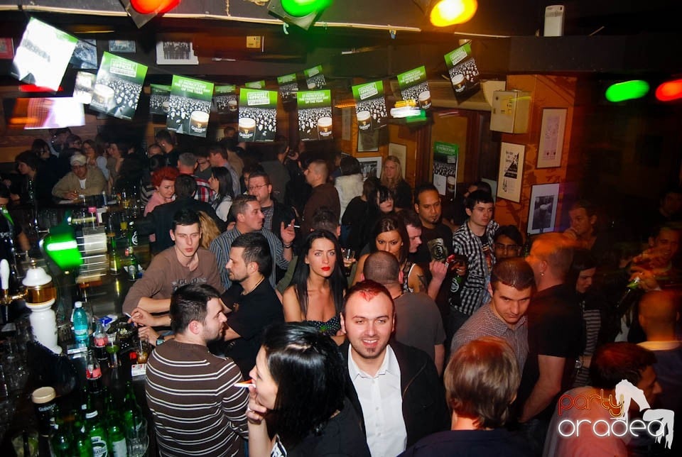 Atmosferă incendiară în Lord's, Lord's Pub