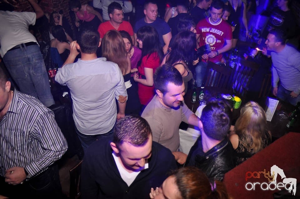 Atmosferă încinsă în Escape,
