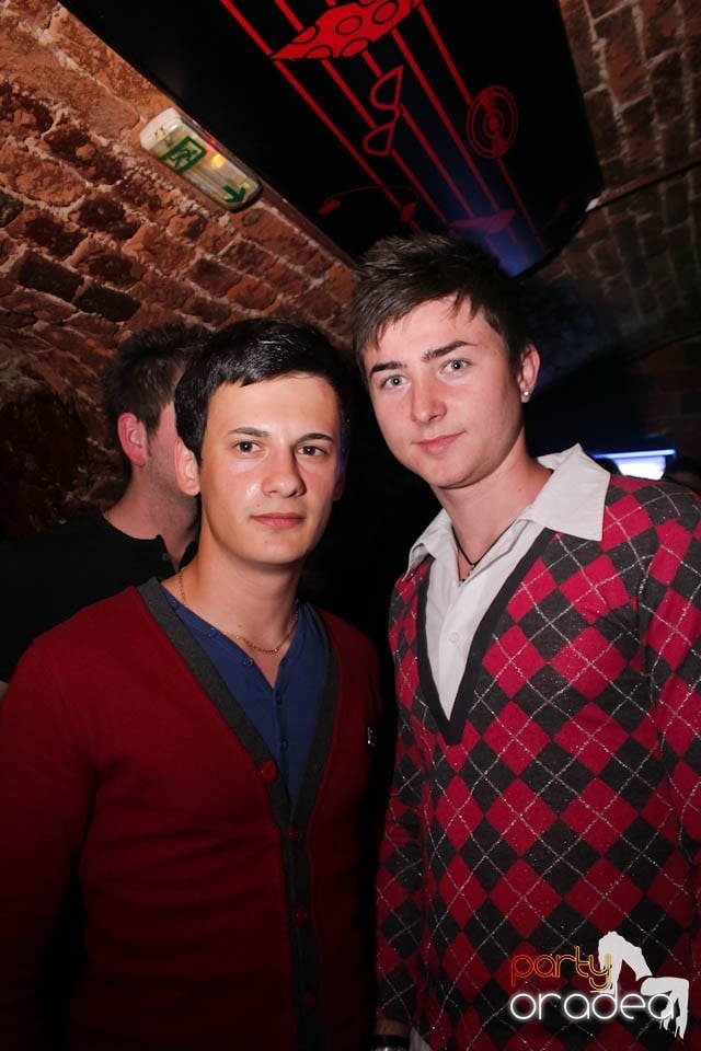 Atmosferă încinsă în Escape,