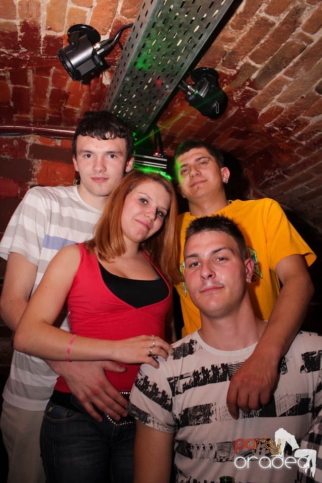 Atmosferă încinsă în Escape,